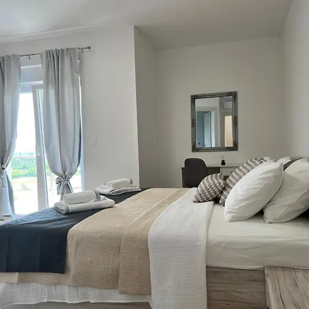 Neda 5 Stars Villa Divici